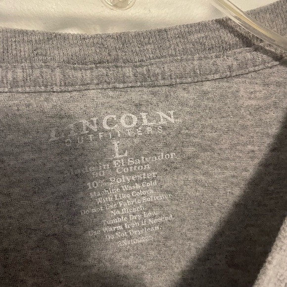 Lincoln Gray Short Sleeve Men's Tee - Picture 4 of 4